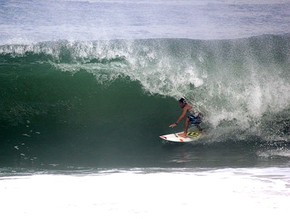 Campeao Do Pipe Masters Jeremy Flores Treina Nas Ondas De Itacoatiara Wt Rj Globoesporte Com O aplicativo dispõe de diversas informações com condições do mar, previsão do mar, escola de surf, notícias, etc. campeao do pipe masters jeremy flores treina nas ondas de itacoatiara wt rj globoesporte com
