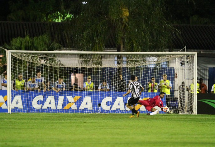 Estádio do Café Londrina x Tupi-MG (Foto: Gilberto Abelha/JL ) Estádio do Café Londrina x Tupi-MG (Foto: Gilberto Abelha/JL )