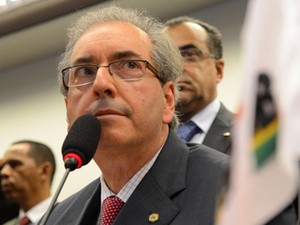 O líder do PMDB, Eduardo Cunha (RJ), em reunião na última terça (11), quando bancada decidiu votar contra Marco Civil da Internet (Foto: Valter Campanato/ABr)