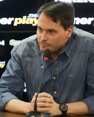 Diretor de futebol deixa o Corinthians por não concordar com novo técnico