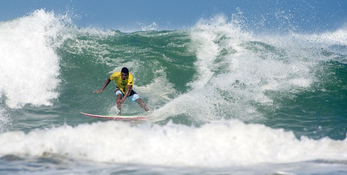Elivelton Santos, surfista paraibano (Foto: Divulgação / ISA)