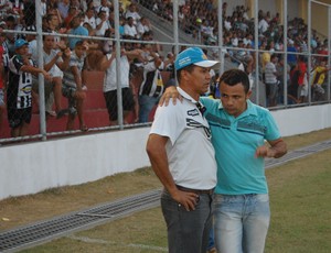 Ramiro Sousa com o presidente Josivaldo Alves, do CSP (Foto: Lucas Barros)