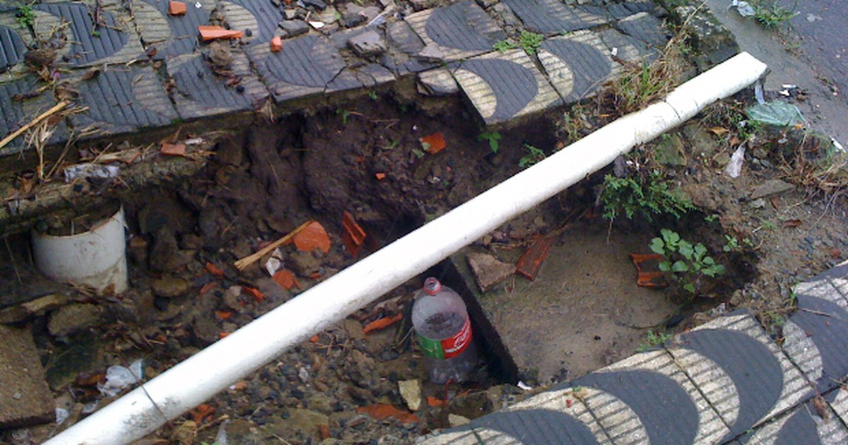 G Moradores De Praia Grande Sp Reclamam De Buraco Em Cal Ada