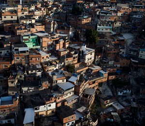 Complexo do Alemão, no Rio de Janeiro (Foto: Jasper Juinen/Getty Images)