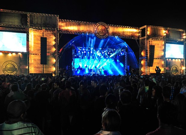 O palco de Weekend Sertanejo (Foto: Deco Rodrigues)