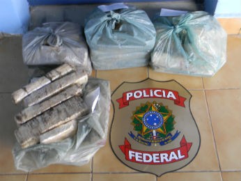 Polícia apreende 20 kg de pasta base de cocaína e prende três, no PR (Foto: Divulgação / Polícia Federal )