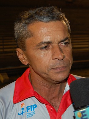 Marcos Nascimento, técnico do Esporte de Patos (Foto: Silas Batista / GloboEsporte.com)