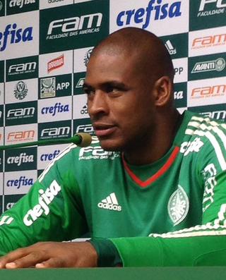 Jailson aceita reserva em 2017 e torce por continuidade do Palmeiras