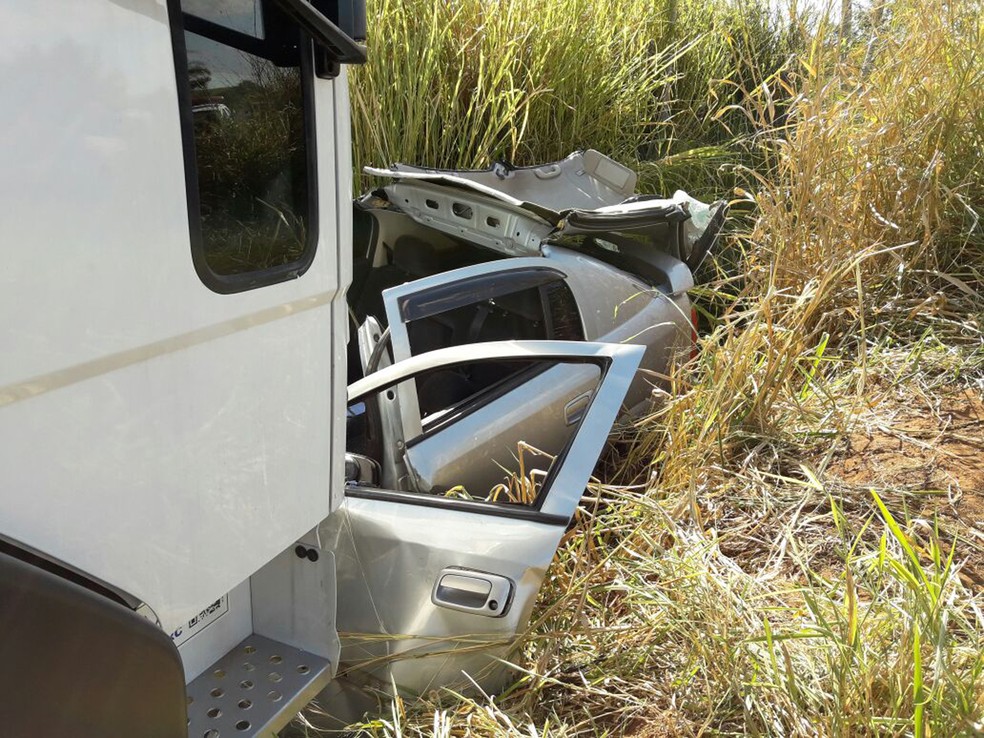 Acidente ocorreu nesta quarta-feira (12), na Rodovia da Integração (Foto: Betto Lopes/TV Fronteira)