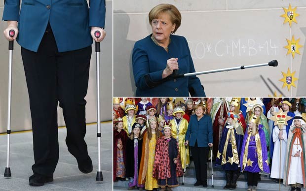 A chanceler da Alemanha, Angela Merkel, aparece pela 1ª vez após a divulgação, na véspera, do acidente de esqui que ela sofreu (Foto: Tobias Schwarz/Reuters)