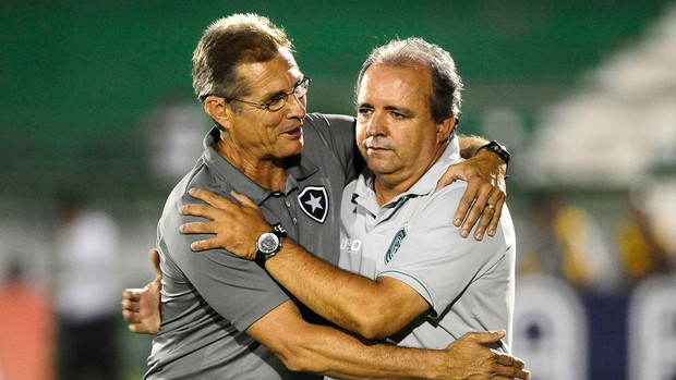 Oswaldo de Oliveira Botafogo e Vadão Guarani (Foto: Marcos Ribolli / Globoesporte.com) Oswaldo de Oliveira Botafogo e Vadão Guarani (Foto: Marcos Ribolli / Globoesporte.com)