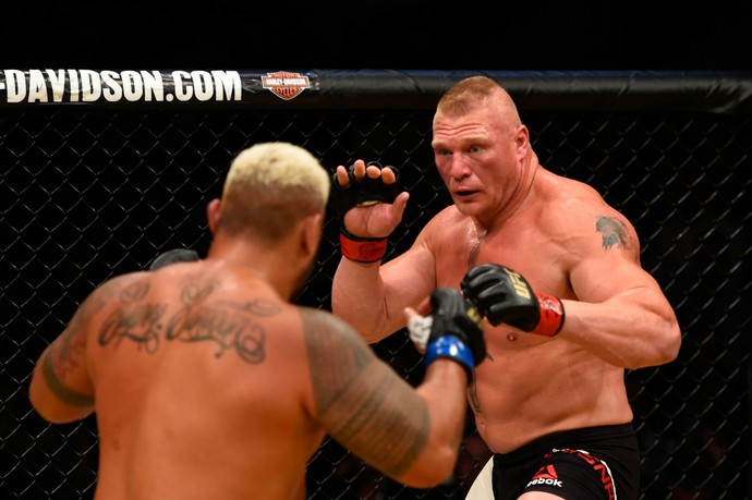 Brock Lesnar x Mark Hunt UFC 200 (Foto: Getty Images)