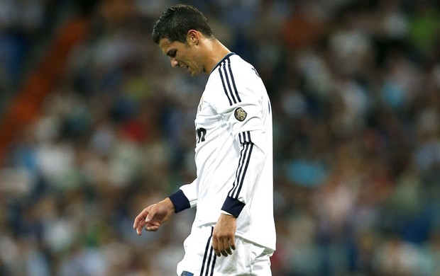 Cristiano ronaldo real madrid granada (Foto: Agência EFE)