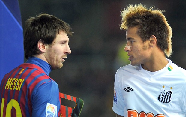 Messi Neymar jogo Barcelona Santos (Foto: AFP)