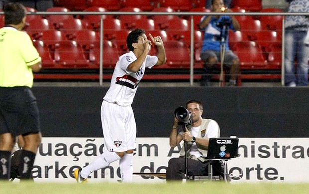 Ganso comemora gol do São Paulo contra o Ituano (Foto: Rubens Chiri / saopaulofc.net)