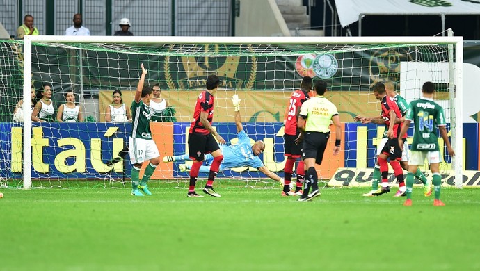 Jailson revela ter camisa de torcida alviverde e proposta frustrada em 2004