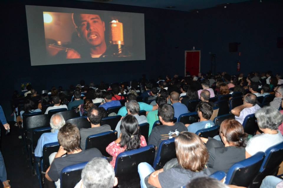 Cinema na UFES lotou para lançamento do clip &#39;Oito Ventos&#39; (Foto: divulgação)