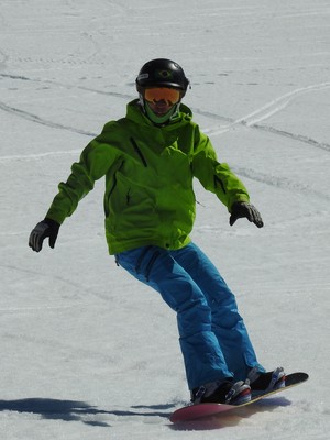 Isabel Clark - equipamento completo snowboard (Foto: Thierry Gozzer)