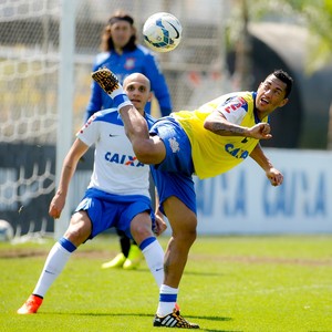 Reforços, empates e desfalques: transformações do Timão no 1º turno