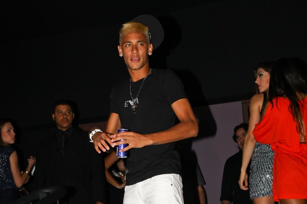 Neymar em sua festa de aniversário em boate em São Paulo (Foto: Manuela Scarpa/ Foto Rio News)