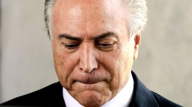 Resultado de imagem para Temer abatido
