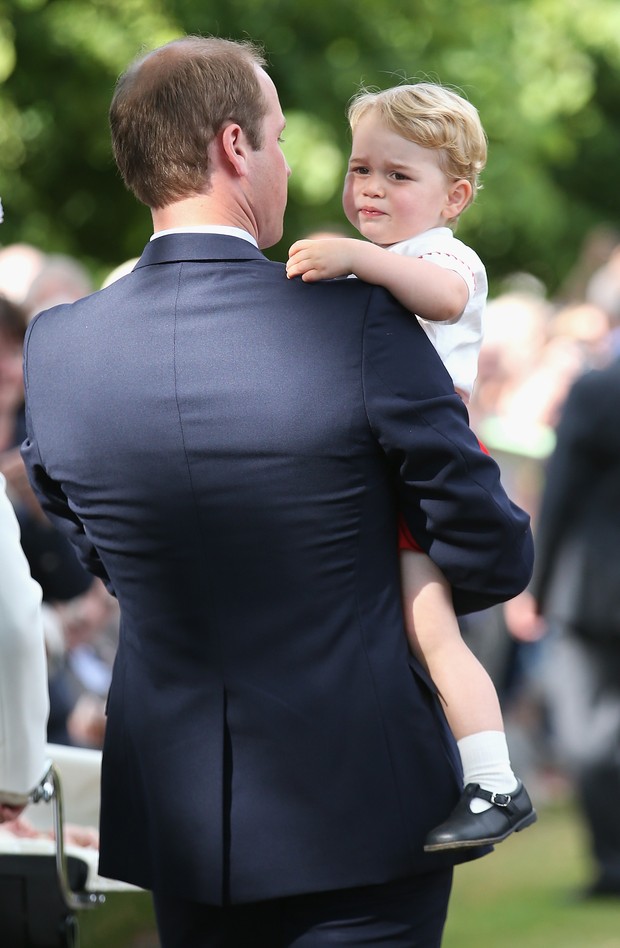 George no colo do pai, príncipe William (Foto: Getty Images)