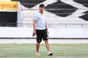 Adriano Teixeira Santa Cruz (Foto: Marlon Costa/ Pernambuco Press)