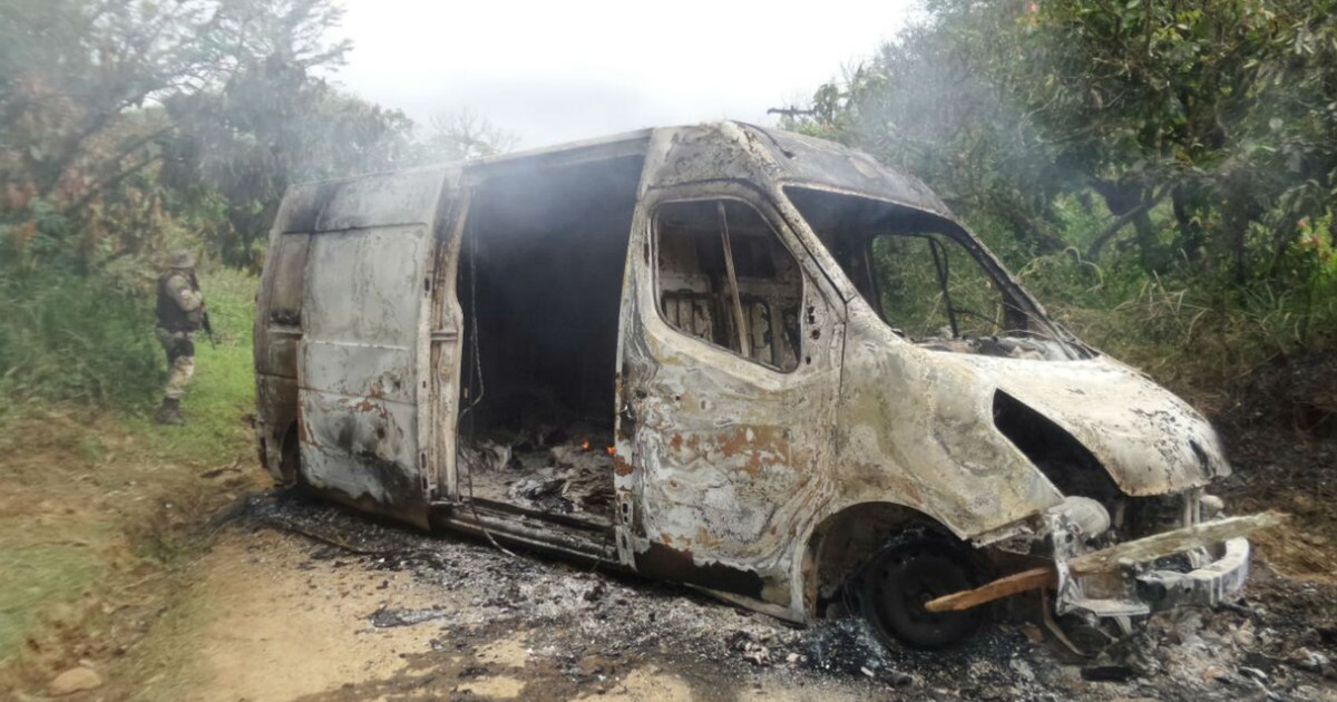 G1 Bandidos fazem emboscada roubam carro e assaltam agência dos