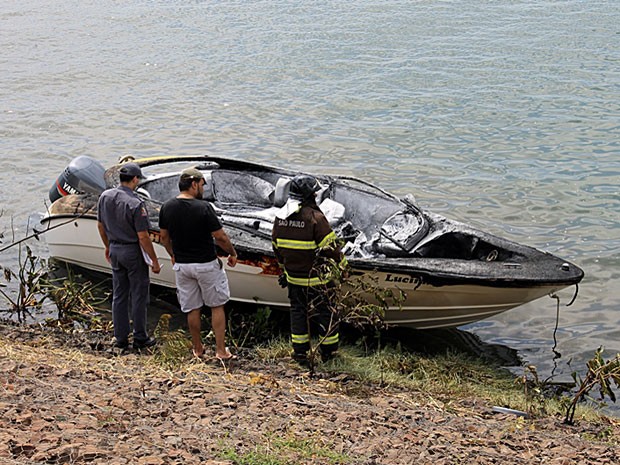 Acidente ocorreu por volta das 16h30, em Panorama (Foto: Ermenson Rodrigues/Panorama Notícia/Cedida)