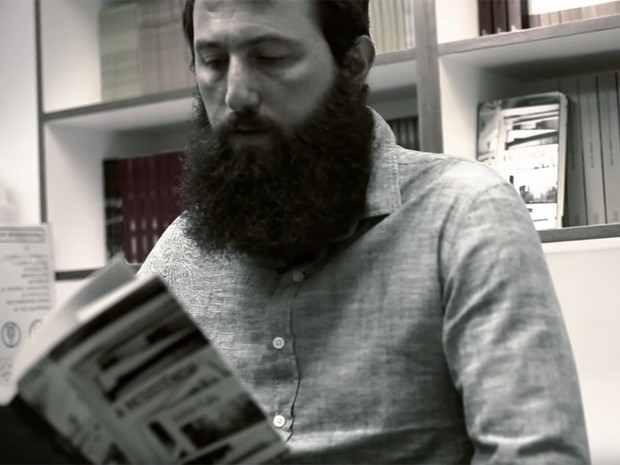 Julián Fuks levou o Prêmio Jabuti na categoria Romance pelo livro 'A Resistência' (Foto: Reprodução/YouTube/Companhia das Letras) Julián Fuks levou o Prêmio Jabuti na categoria Romance pelo livro 'A Resistência' (Foto: Reprodução/YouTube/Companhia das Letras)