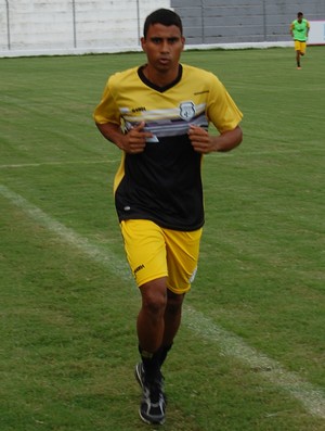 Léo Carioca, lateral do Treze (Foto: Silas Batista / GloboEsporte.com)