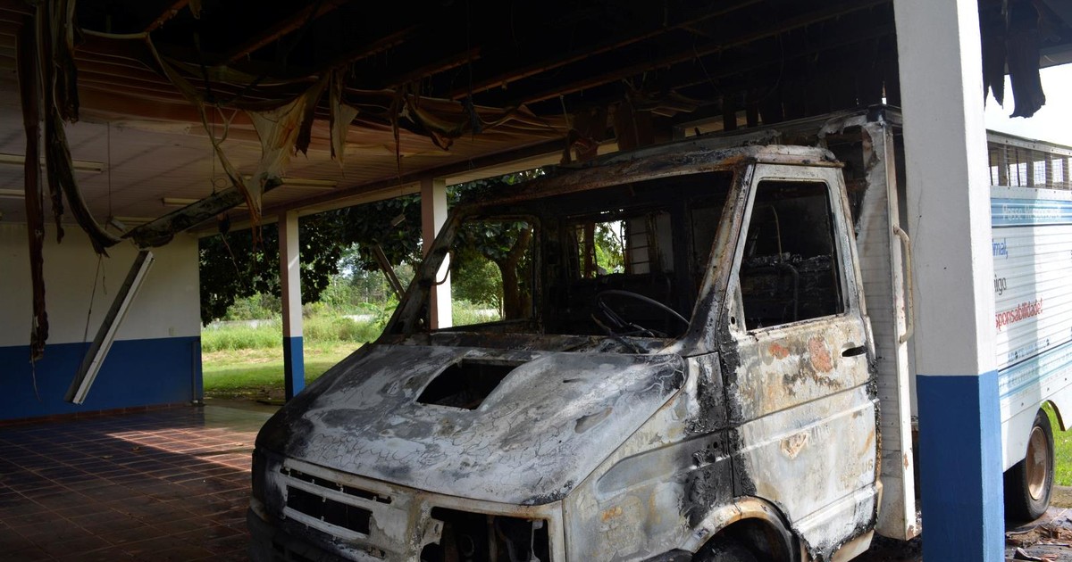 Incêndio destrói veículo de captura no Centro de Zoonoses em ... - Globo.com