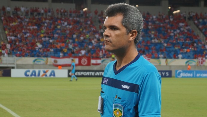 Ítalo Medeiros de Azevedo - árbitro potiguar (Foto: Augusto Gomes/GloboEsporte.com)
