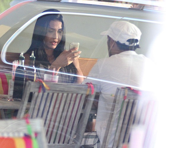 Gracyanne Barbosa e Belo (Foto: Derick Abreu/Foto Rio News)