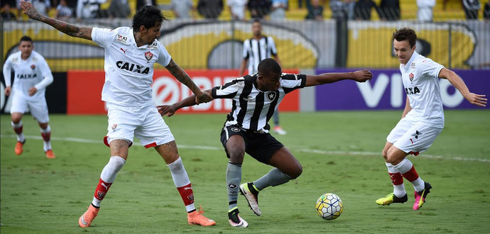 Ribamar em jogo do Botafogo contra o Vitória (Foto: André Durão/Globoesporte.com)