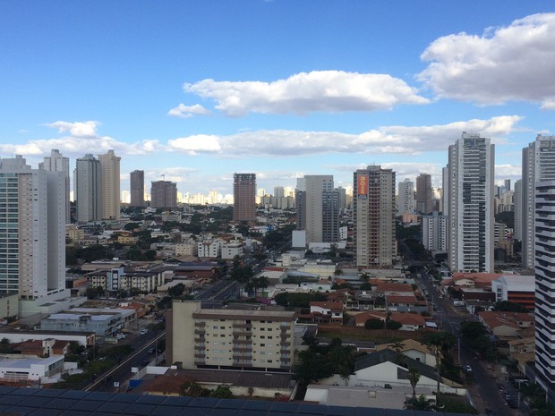 Especialistas dizem que mais clientes procuram morar em condomínios por segurança Goiânia Goiás (Foto: Vanessa Martins/G1)