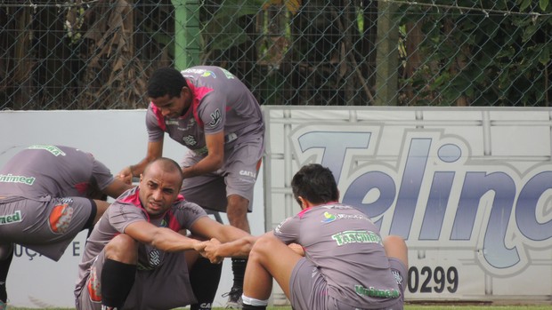 Adilson Mant M Esconde Esconde E Fecha Treino Pela Terceira Vez Seguida