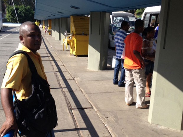 Porteiro fala sobre greve dos rodoviários em Salvador (Foto: Ruan Melo/G1)