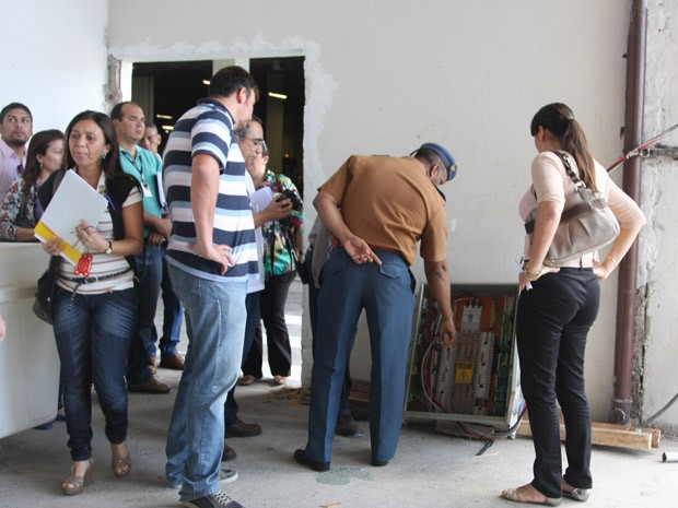 Problemas elétricos foram detectados durante a inspeção realizada no shopping (Foto: Flora Dolores/O Estado)