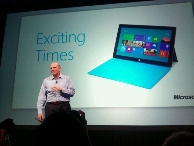 Steve Ballmer, CEO da Microsoft, faz anúncio do novo Office (Foto: Laura Brentano/G1)