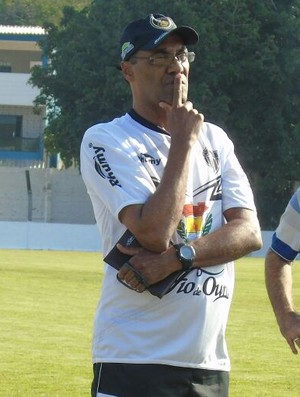 Luiz Antônio Ferreira, técnico do Atlético-ES (Foto: Wildson Lesqueves/C.A. Itapemirim)