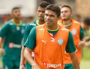 Vanderson durante treino do Paysandu (Foto: Marcelo Seabra/O Liberal)
