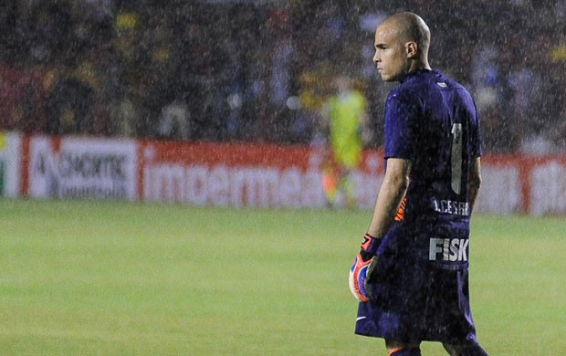 julio cesar sport x corinthians (Foto: EDMAR MELO/FRAME/AE)