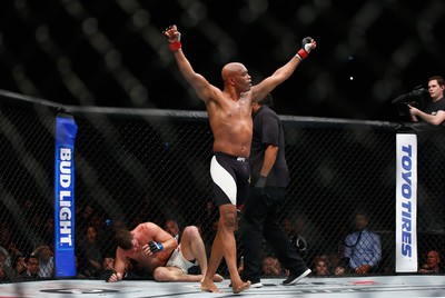 Anderson Silva Michael Bisping UFC Londres (Foto: Getty Images)