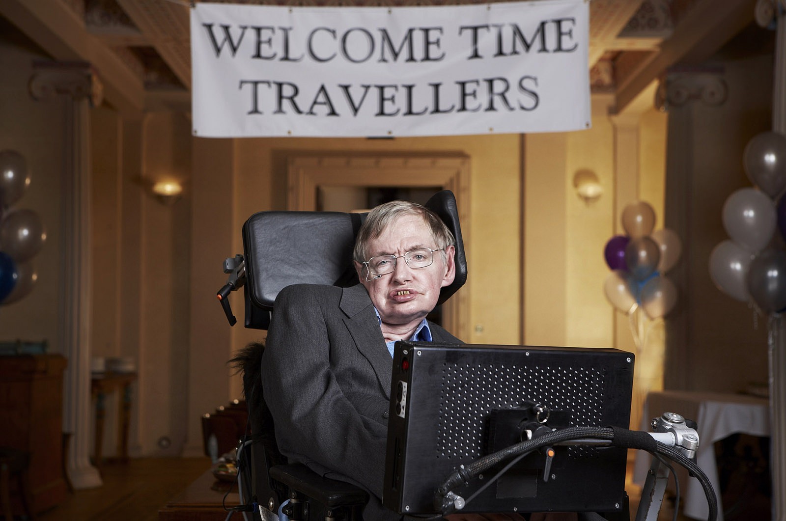 Nos últimos anos, as viagens no tempo passaram a ser um tema recorrente na fala e no trabalho de Hawking (Foto: Flickr/Lwp Kommunikáció)