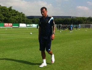 Alan Patrick treina, e Oswaldo faz trabalho de ataque contra defesa