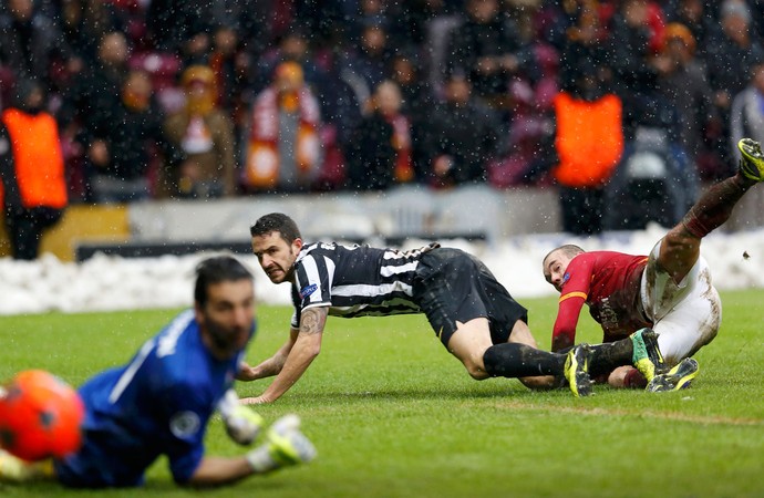 sneijder galatasaray x juventus (Foto: Reuters)