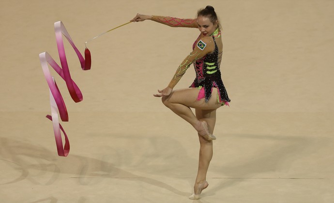 Angélica Kvieczynski ginástica rítmica fita Jogos Pan Americanos Toronto 2015 (Foto: Sergio Dutti/Exemplus/COB)