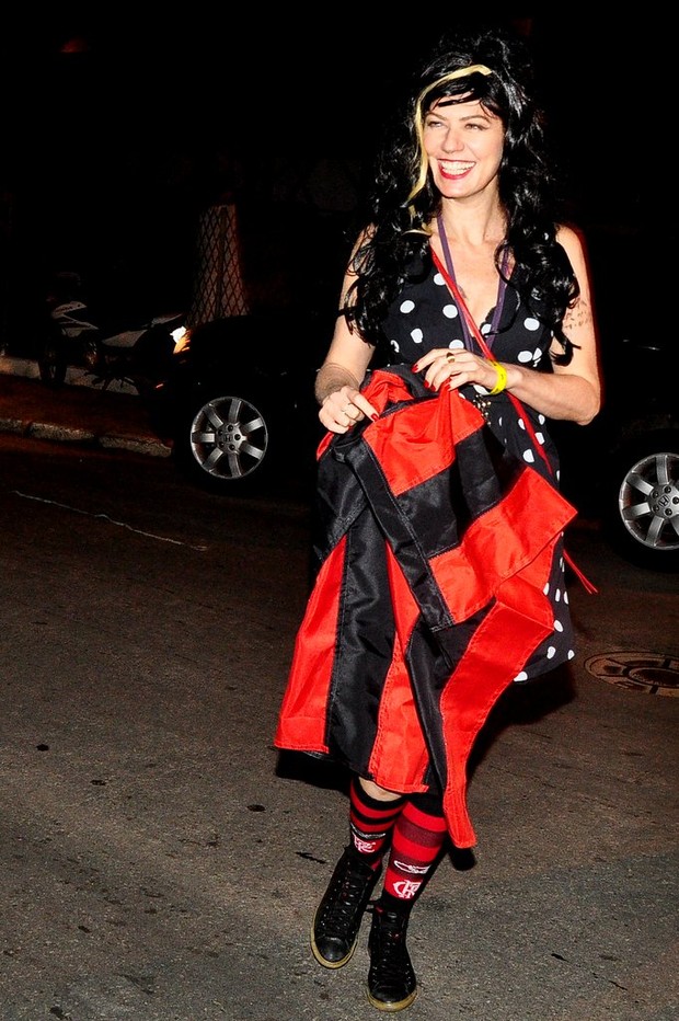 Patrícia Pillar vestida de Amy Winehouse (Foto: Roberto Teixeira/ EGO)