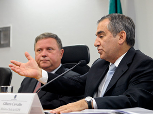 Ministro Carvalho participa de sessão na Comissão Comissão de Meio Ambiente, Defesa do Consumidor e Fiscalização e Controle  (Foto: Geraldo Magela/Agência Senado )